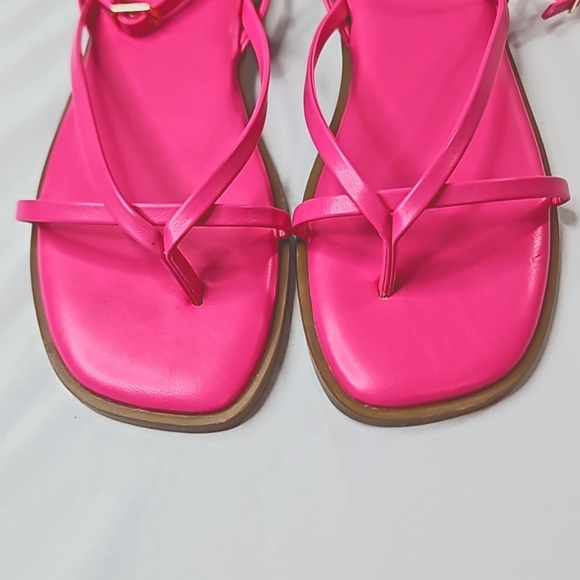 CUSHIONAIRE Vida Pink Flat Sandals Size 7.5 - Picture 3 of 7